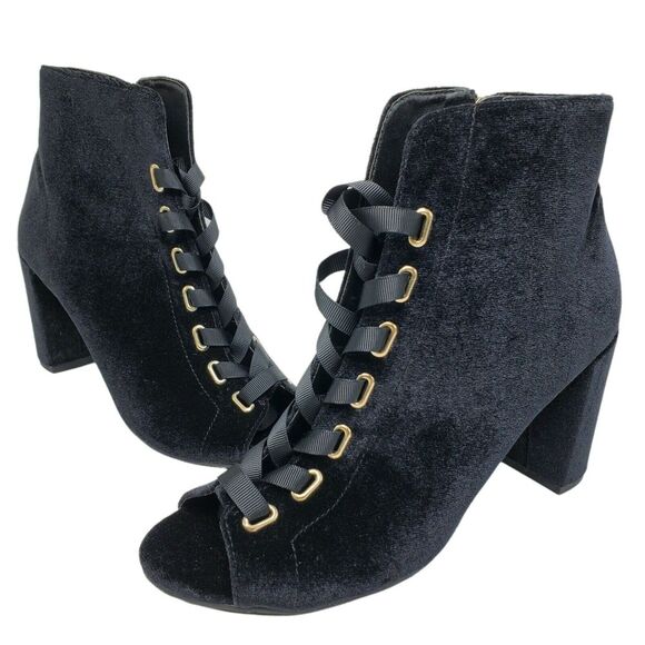 KENNETH COLE REACTION Lania Black Velvet Ankle Boots Peep Toe Lace Up Zip Sz 9.5 - Picture 1 of 11